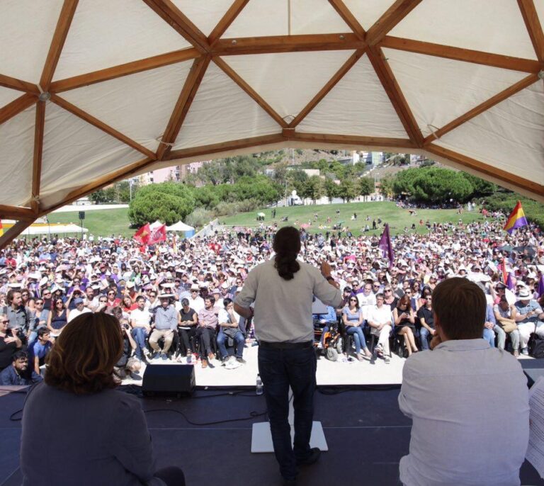 Iglesias promete un referéndum pactado si ERC les ayuda a echar a Rajoy del Gobierno