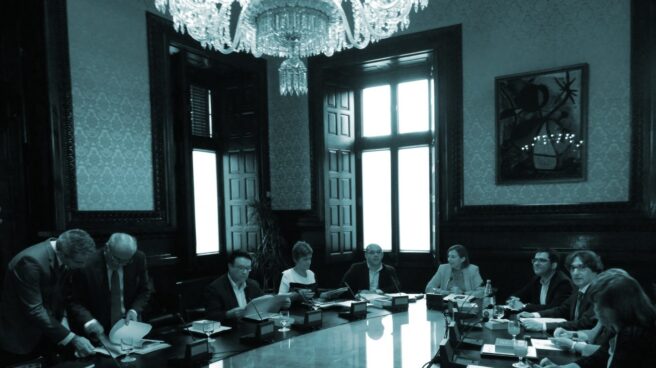 La Mesa del Parlament en una de las reuniones de este martes.