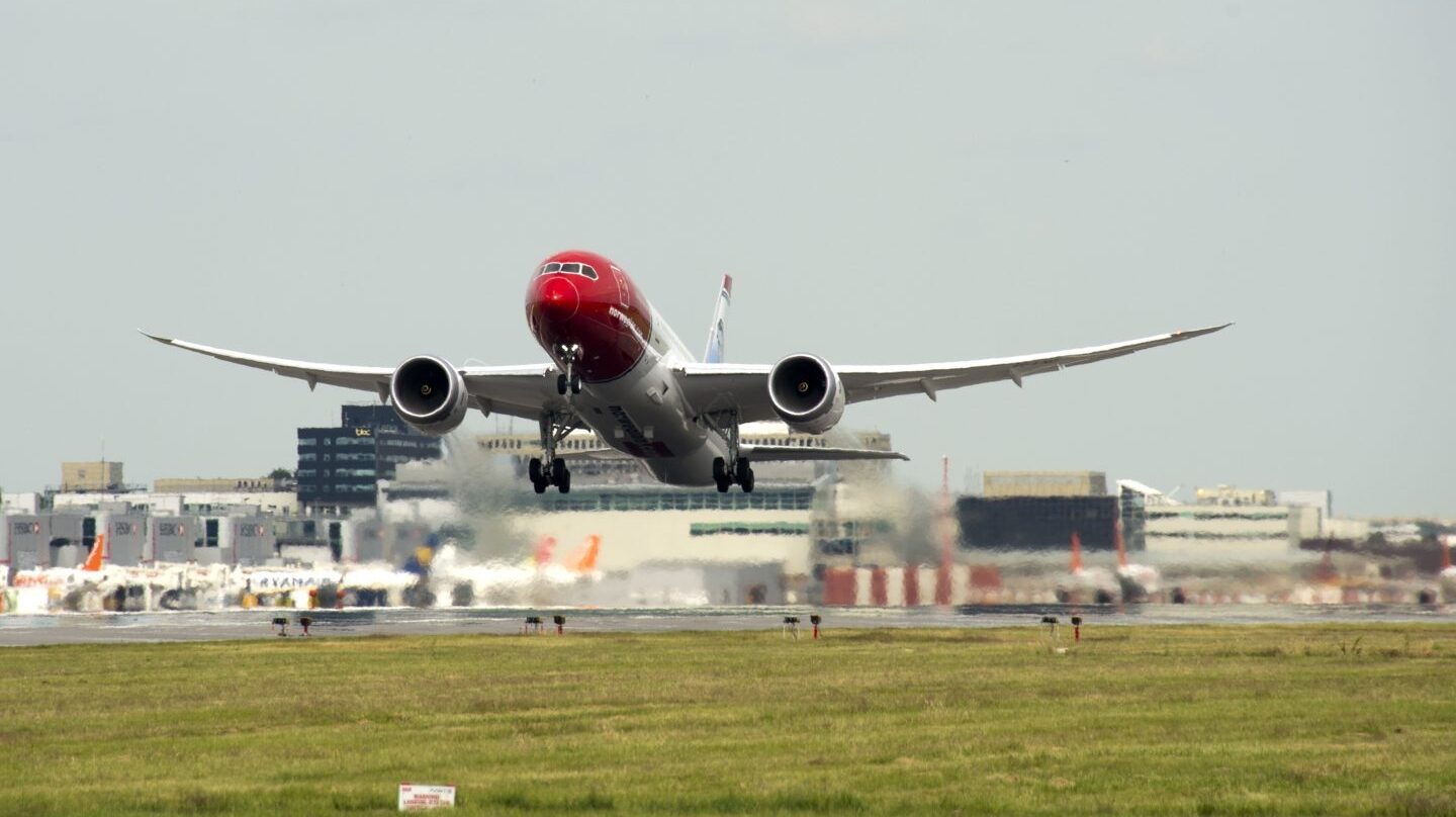 Un avión de la aerolínea Norwegian.
