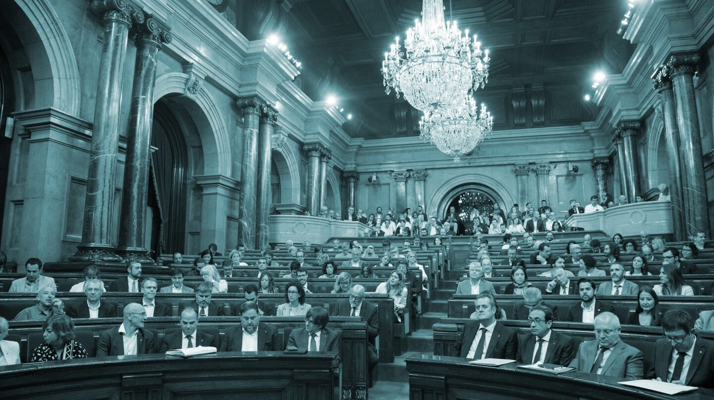 Pleno del Parlament durante el debate de la Ley de Referéndum.