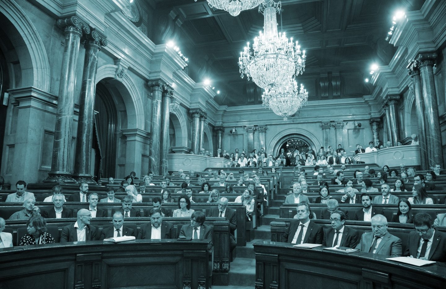 Pleno del Parlament durante el debate de la Ley de Referéndum.