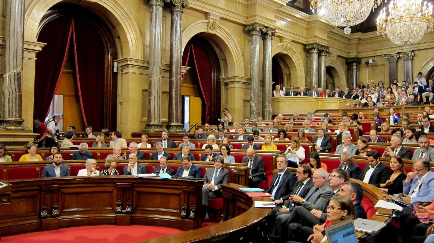 Pleno del 'Parlament' durante el debate de la Ley de Referéndum.