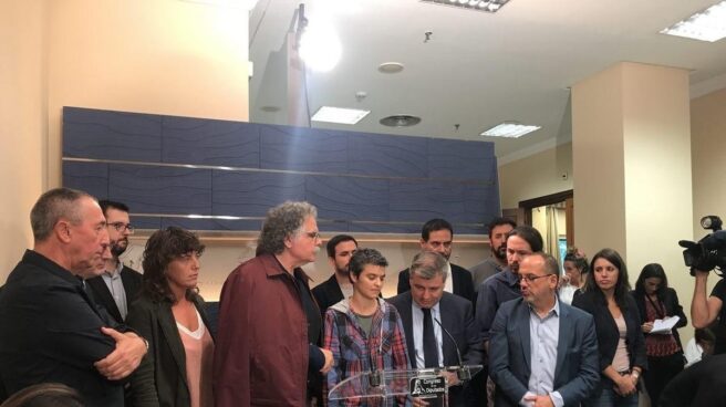 ERC, PDeCAT, Unidos Podemos, PNV, Compromís y Bildu exigen la liberación de los detenidos en Cataluña. ERC, PDeCAT, Unidos Podemos, PNV, Compromís y Bildu exigen la liberación de los detenidos en Cataluña.
