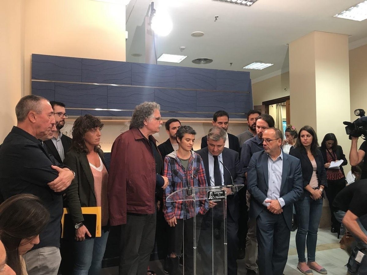 ERC, PDeCAT, Unidos Podemos, PNV, Compromís y Bildu exigen la liberación de los detenidos en Cataluña.