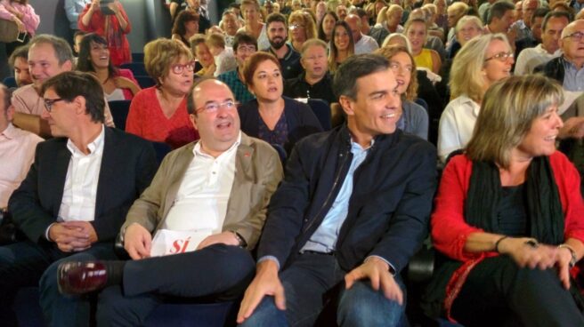 Sánchez avisa de que el referéndum busca "romper" España y no echar a Rajoy