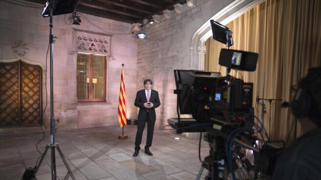 Puigdemont: "Sólo el Parlament de Cataluña puede inhabilitarme a mí y a mi gobierno"