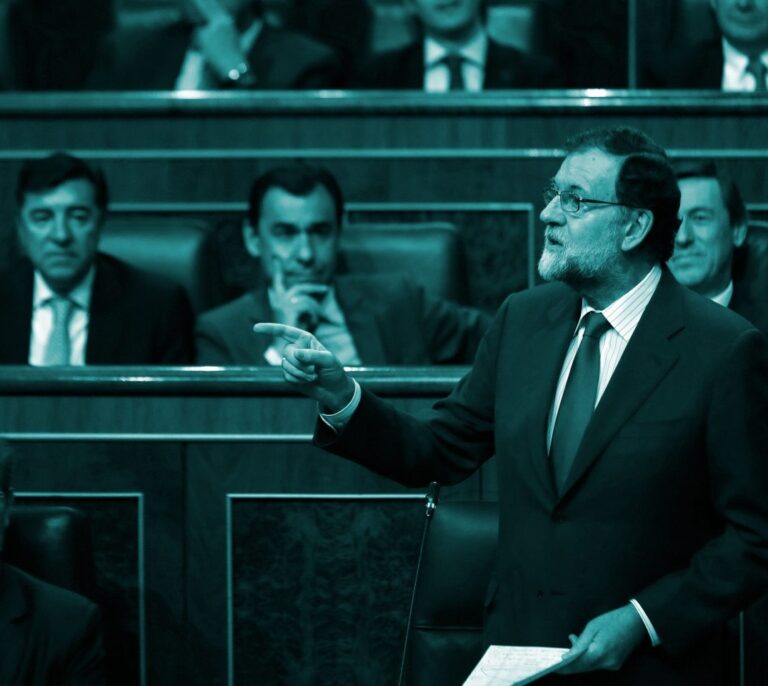 Rajoy, además de aplicar la ley, debe hacer política