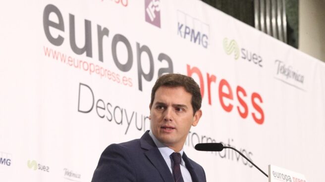 rivera ciudadanos desayuno europa press El presidente de Ciudadanos, Albert Rivera, durante el desayuno informativo de Europa Press.