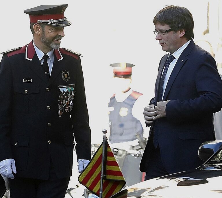 La Fiscalía ordena a Trapero que los Mossos "requisen urnas" y eviten celebrar el 1-O