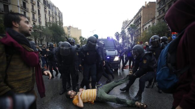 Cargas policiales en Barcelona.