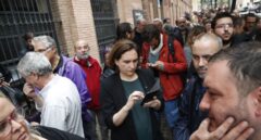 Ada Colau pide a la Policía que abandone Cataluña y secunda la "huelga de país"