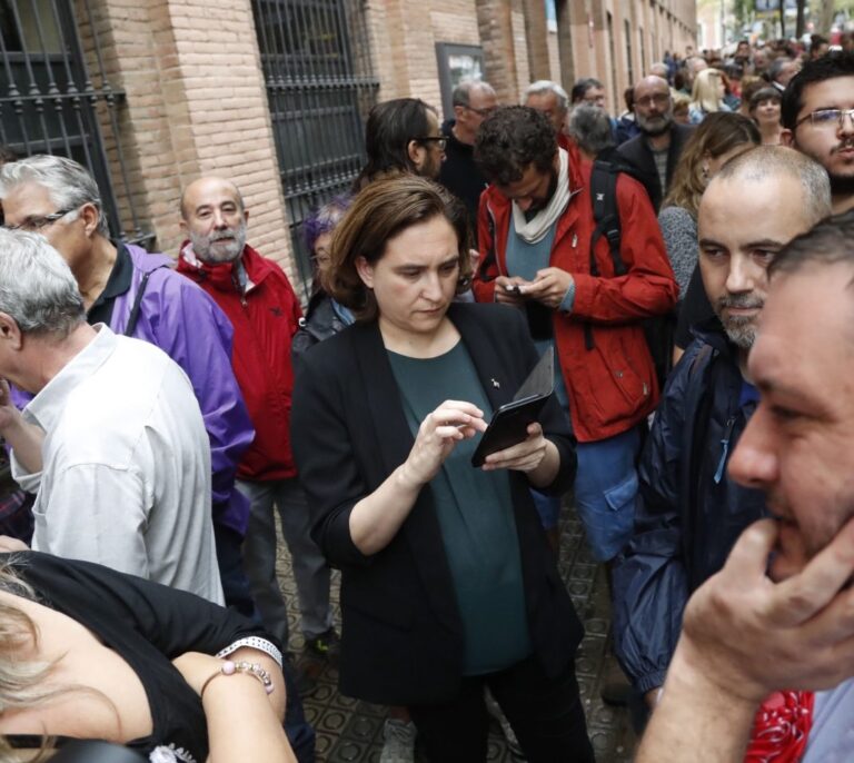 ERC supera a Colau en Barcelona y el PP podría desaparecer del Ayuntamiento