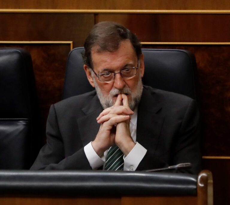 El Gobierno ve un "chantaje" que Puigdemont diga que activará la DUI si hay 155