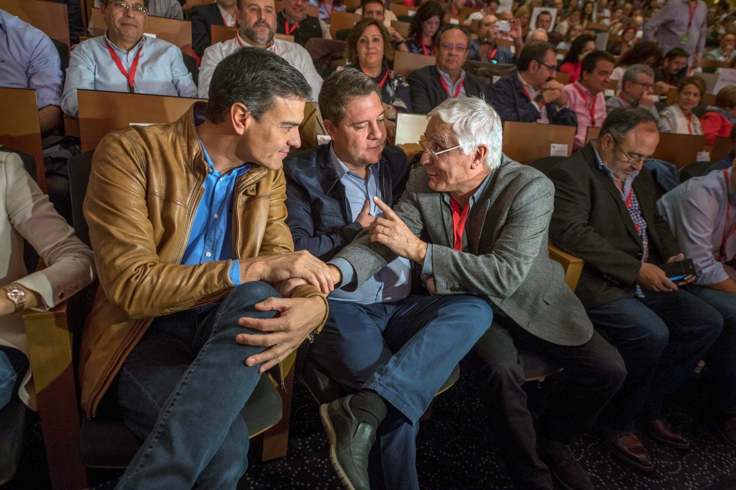 Pedro Sánchez reprocha que Podemos tenga que "tragar saliva" para hablar de España