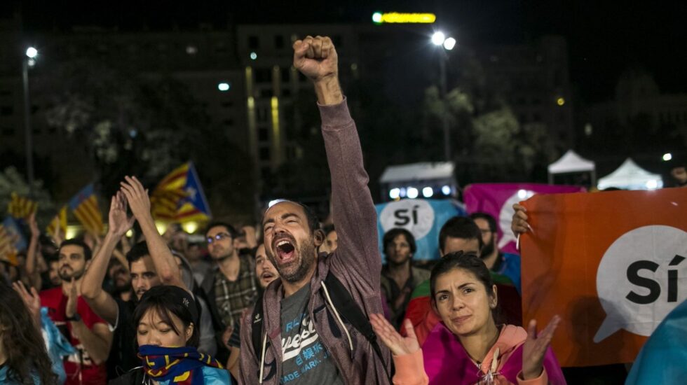 Concentración de ANC en la plaza de Cataluña el 1-O.