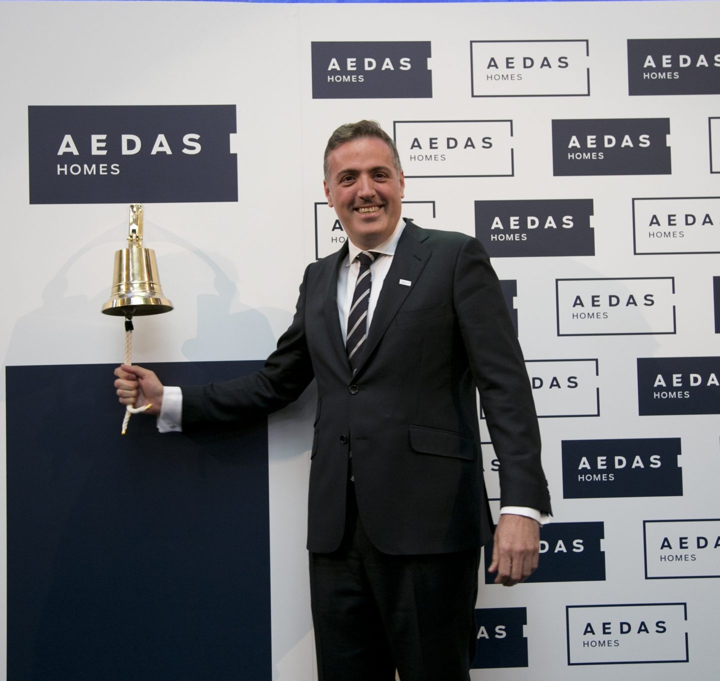 El consejero delegado de Aedas, David Martínez, en el momento del debut de la inmobiliaria en bolsa.