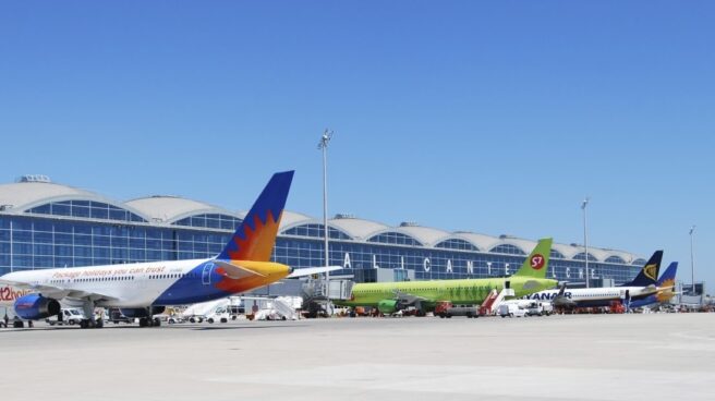 Aeropuerto Alicante-Elche, gestionado por Aena.