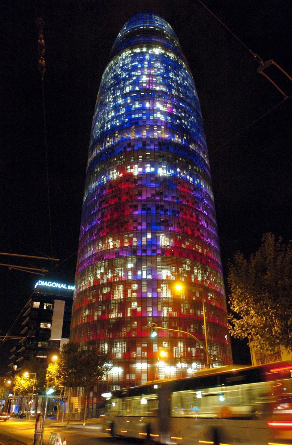 Torre Agbar, sede de Aguas de Barcelona.