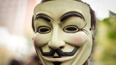 Anonymous anuncia que intentará sabotear el pleno del Senado que aprobará el 155