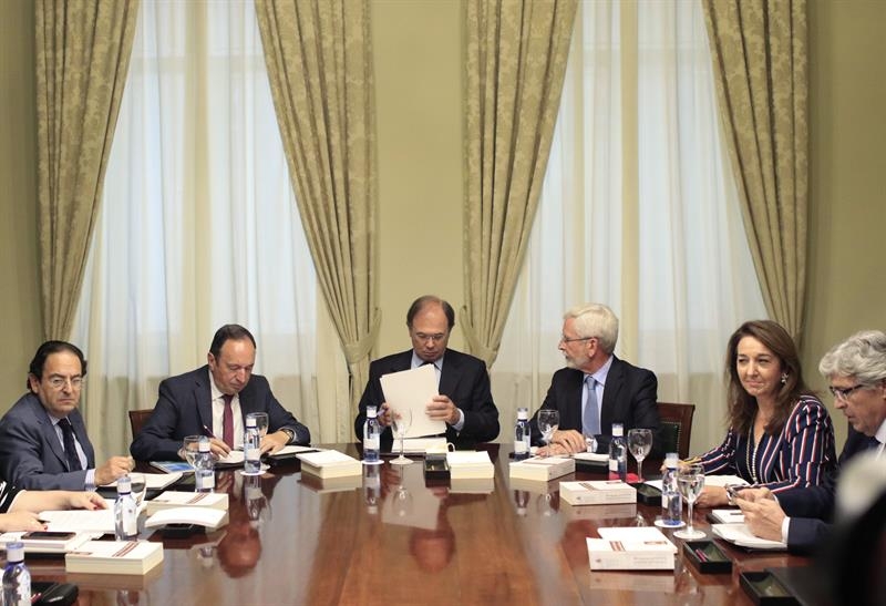 La Mesa del Senado, durante la reunión del pasado sábado tras recibir la petición del Gobierno para activar el artículo 155.