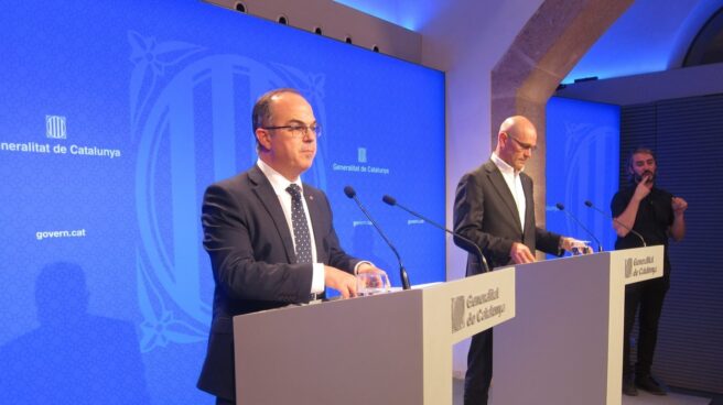 El portavoz del Govern, Jordi Turull, y el conseller de Exteriores, Raúl Romeva. El portavoz del Govern, Jordi Turull, y el conseller de Exteriores, Raúl Romeva.