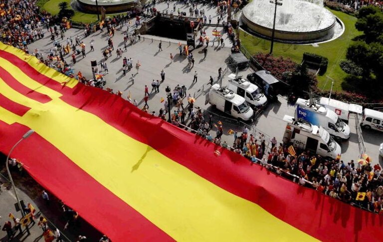 Los inversores siguen pagando por la deuda española a corto plazo pese al desafío catalán