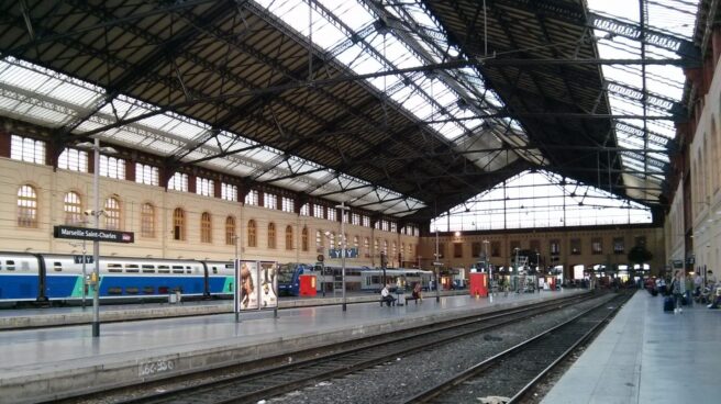 Al menos dos muertos en un ataque con cuchillo en una estación de tren de Marsella