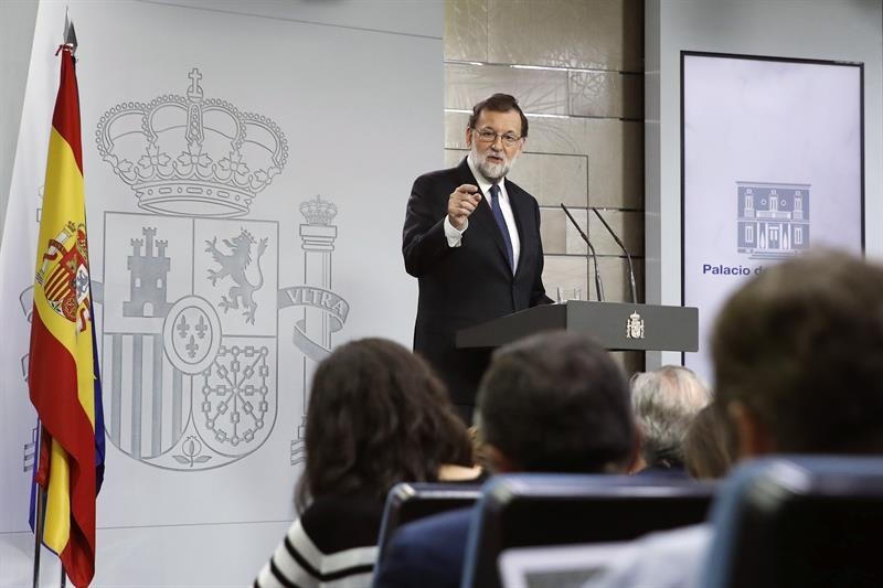 Rajoy explica en conferencia de prensa las medidas aprobadas por el Consejo de Ministros para aplicar el artículo 155.