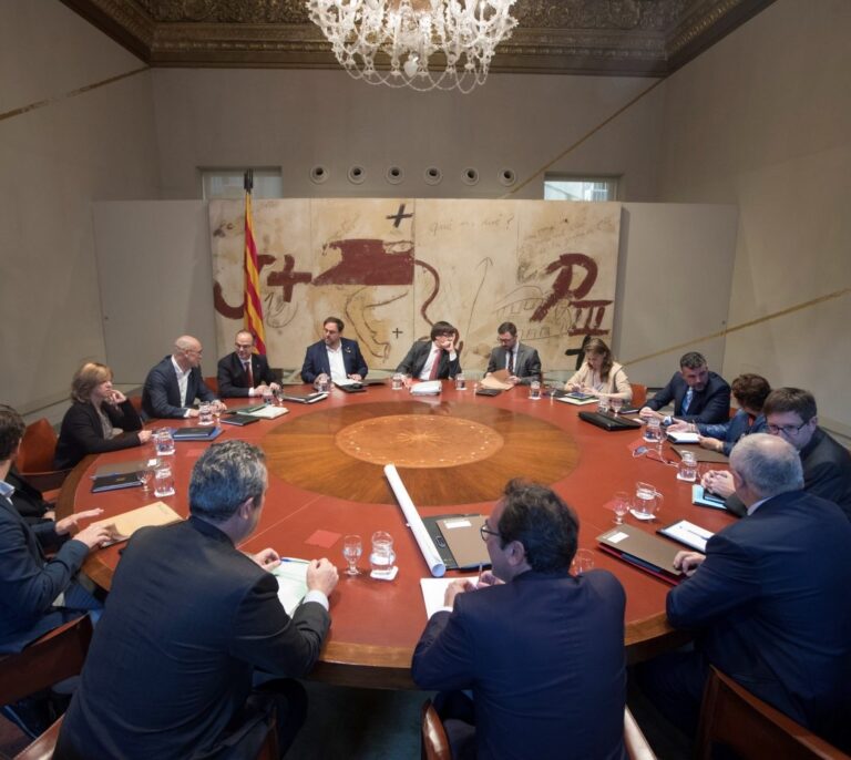 Puigdemont y sus 'consellers' tienen bienes para responder solo por la mitad de la fianza