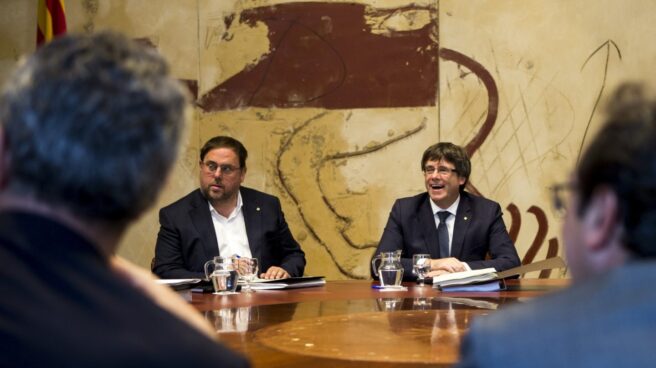Junqueras y Puigdemont, en la reunión del Govern. Junqueras y Puigdemont, en la reunión del Govern.