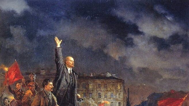 Lenin y Stalin en una pintura conmemorativa de la Revolución de Octubre.