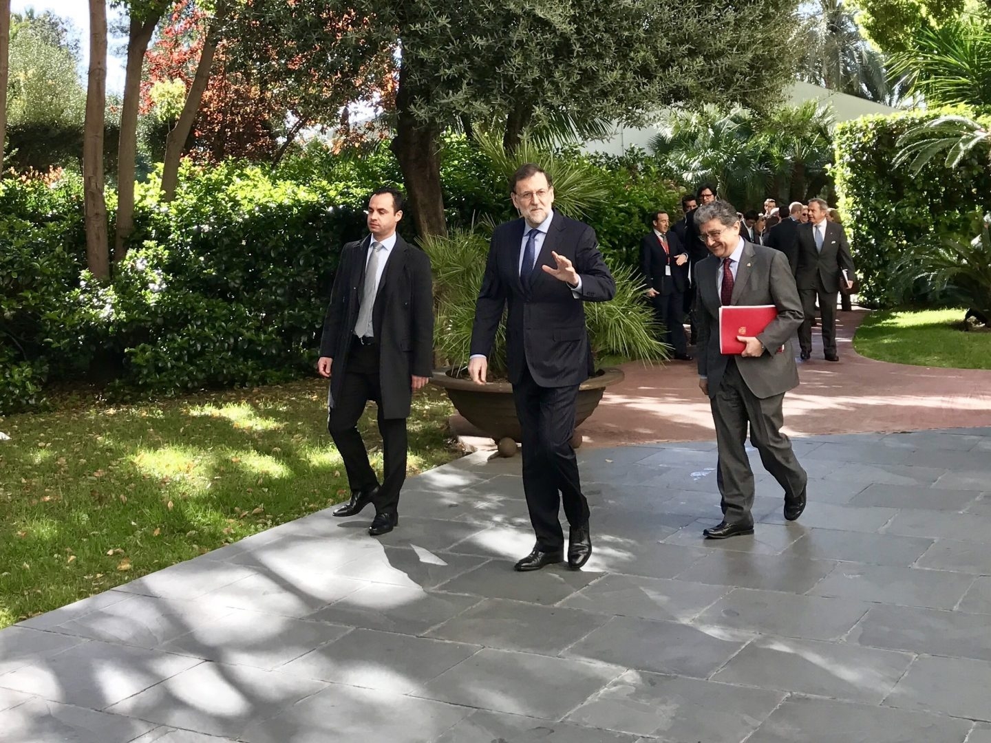 El presidente del Gobierno, Mariano Rajoy, junto al delegado del Gobierno en Cataluña, Enric Millo.