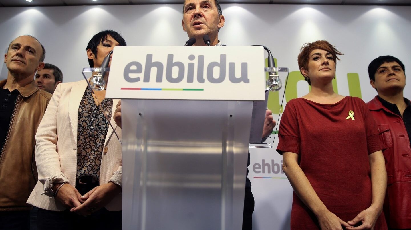 Arnaldo Otegi durante su comparecencia junto al resto de dirigentes de EH Bildu.