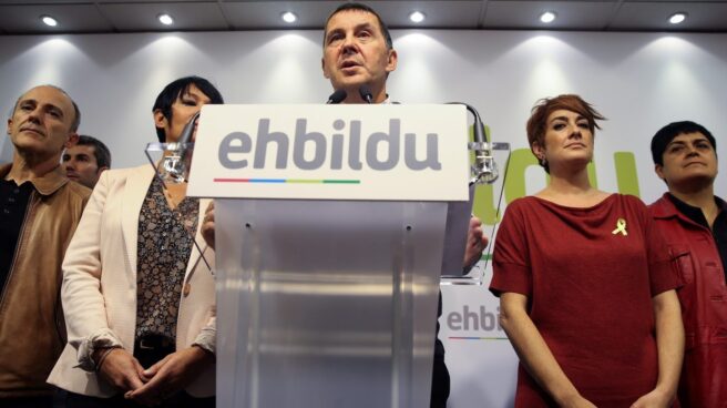 Arnaldo Otegi durante su comparecencia junto al resto de dirigentes de EH Bildu.