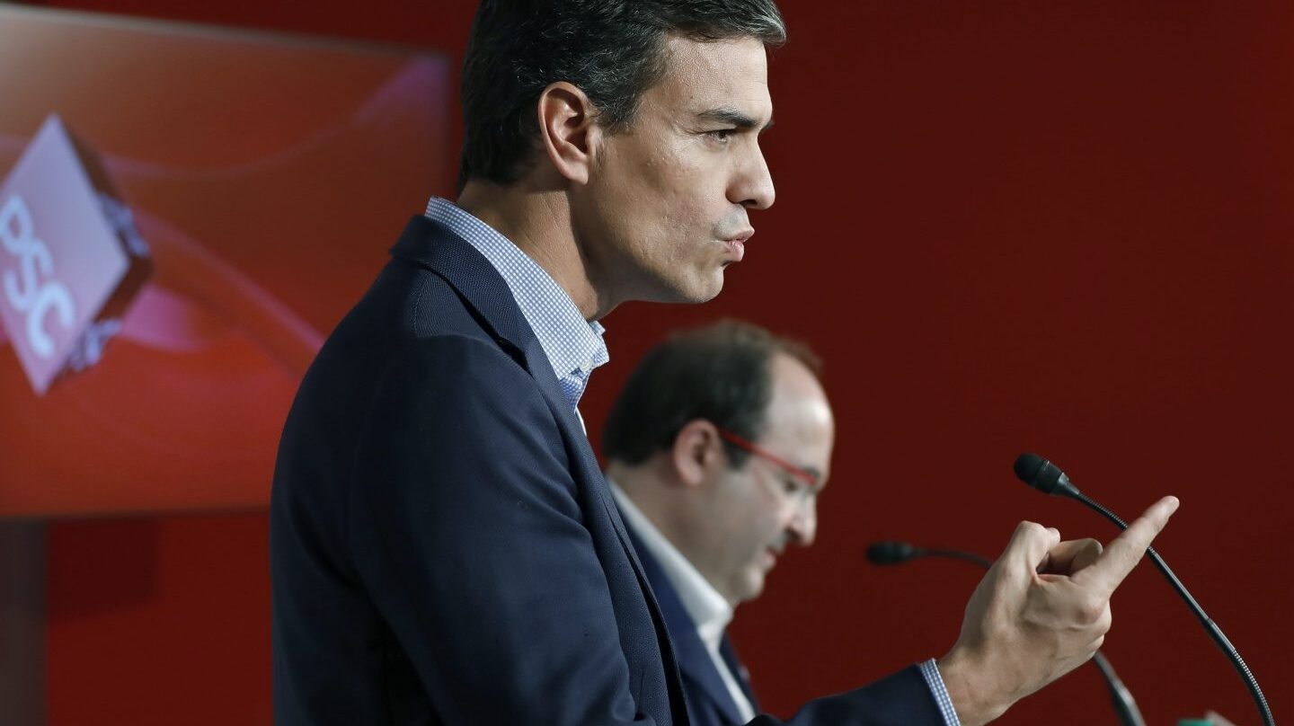 Pedro Sánchez y Miquel Iceta, en una reunión en el PSC.