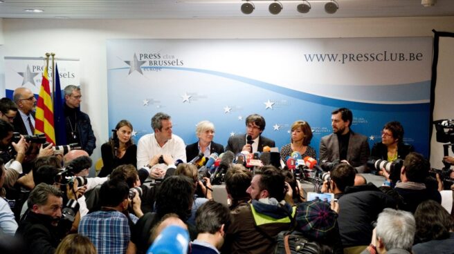 Puigdemont y sus consejeros, en Bruselas.