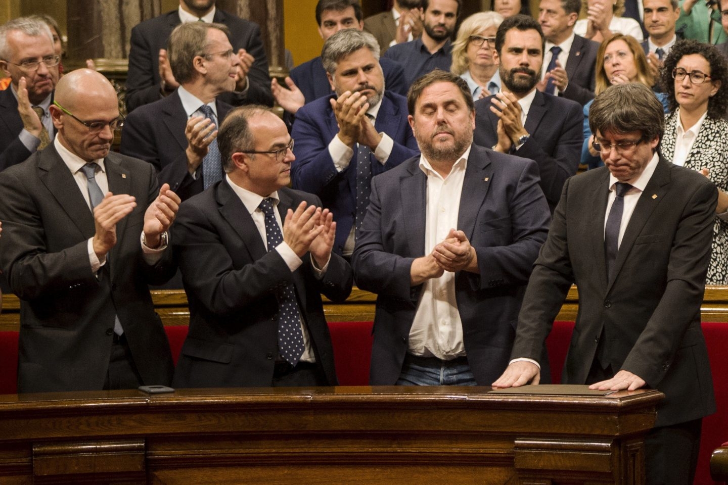 10-O: Puigdemont, tras su discurso en el Parlament.