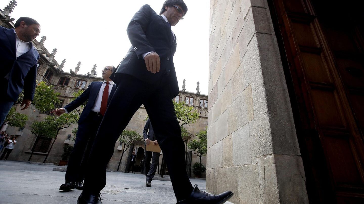 Independencia de Cataluña: Puigdemont puede declarar hoy la república catalana
