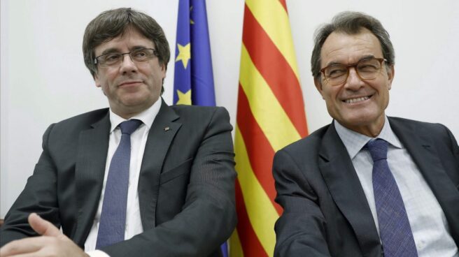 Mas y Puigdemont, cabezas visibles en la batalla por el control de JxCat