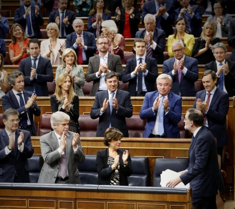 Rajoy elude cualquier alusión al 155 e insiste en su negativa a un diálogo sobre la "imposición"