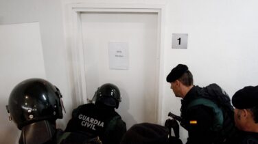 La Guardia Civil registra la sede central del 112 por las llamadas del 1-O