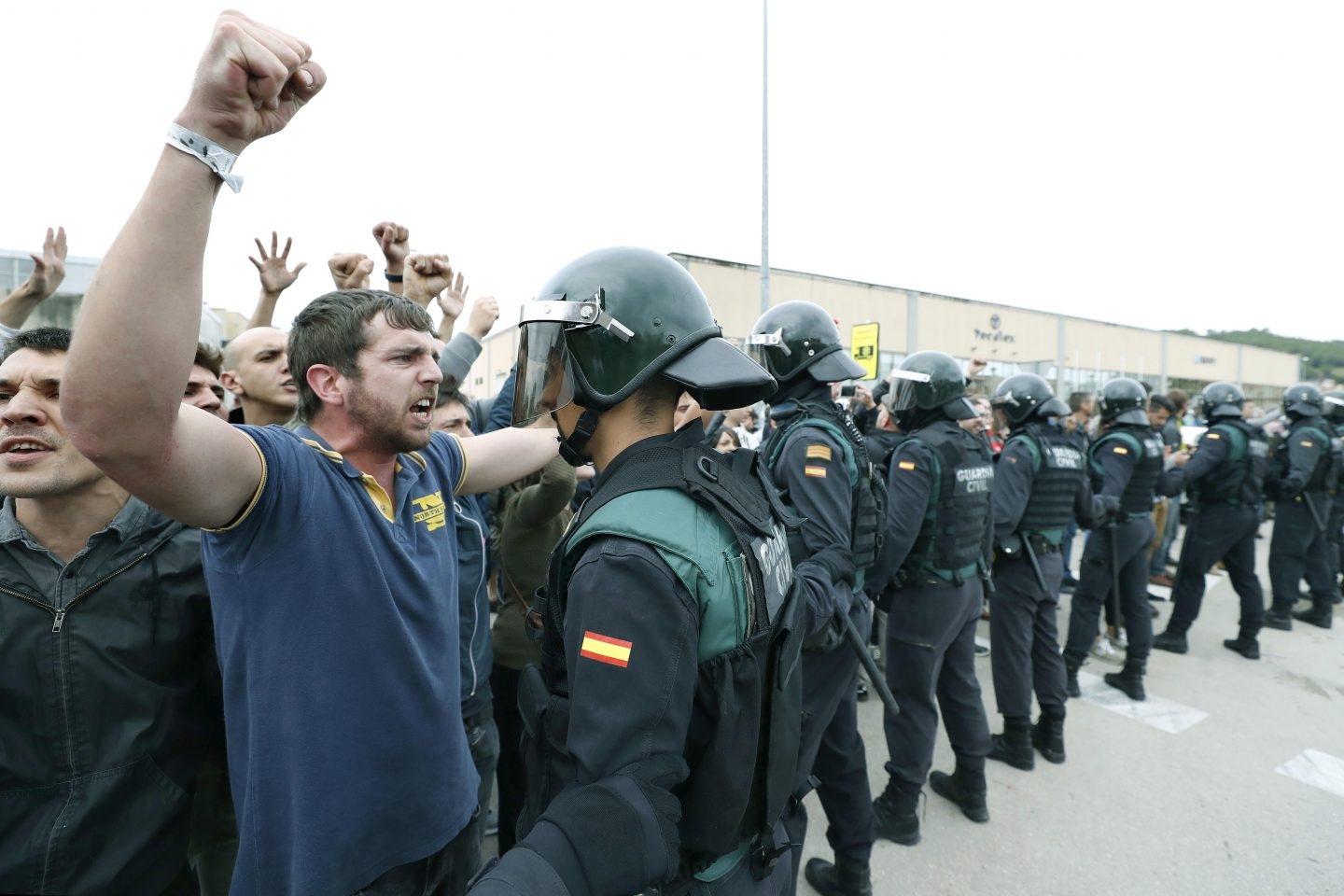 La guerra de los heridos: Interior eleva a 431 los policías y guardias civiles atendidos por el 1-O