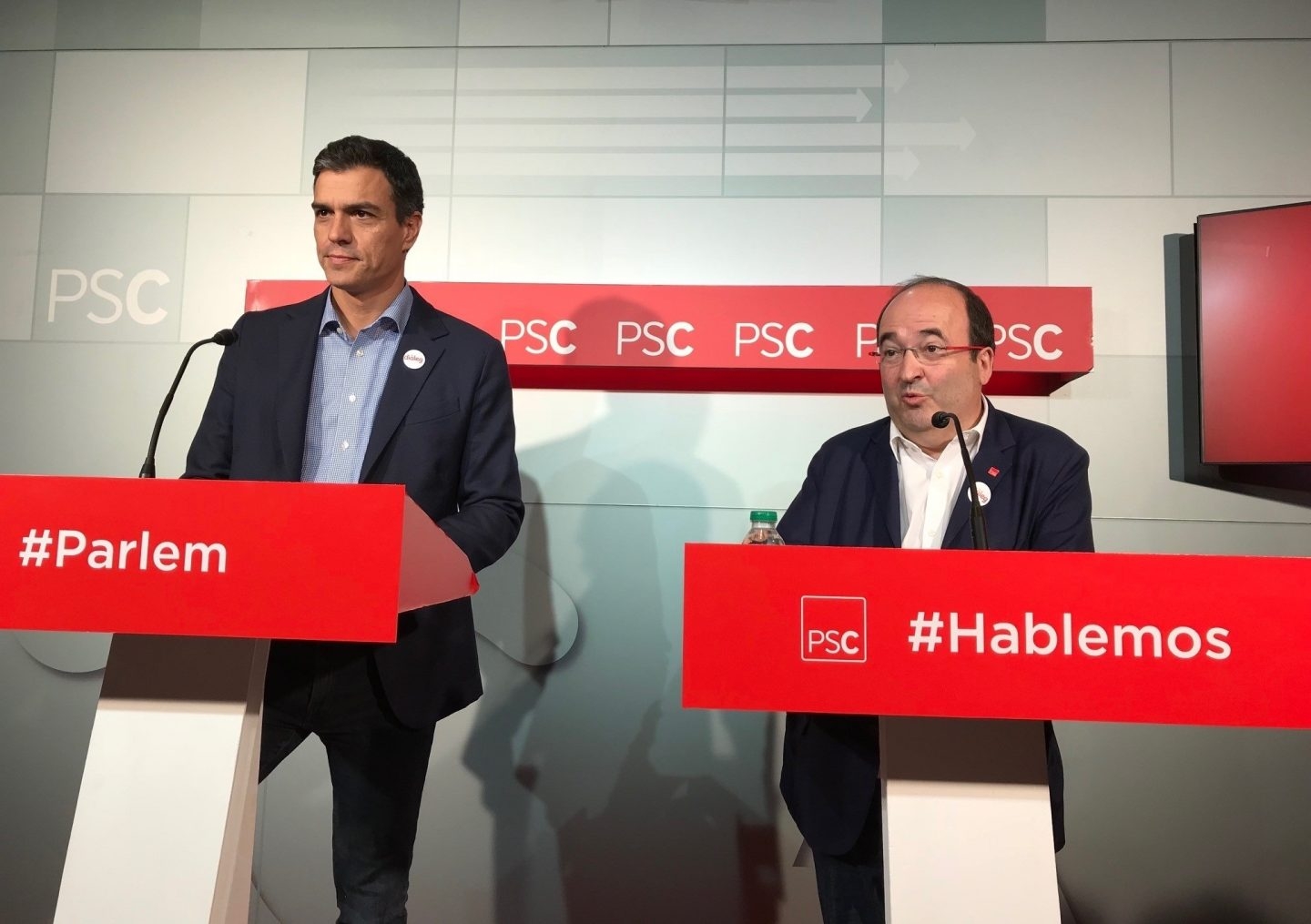 Reunión en el PSC: Pedro Sánchez y Miquel Iceta.