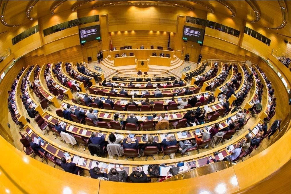 Las minorías tratan de tumbar los Presupuestos en el Senado.