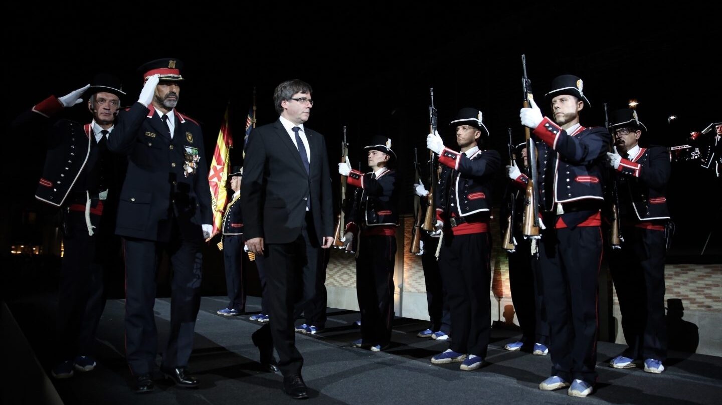 Josep Lluís Trapero y Carles Puigdemont.