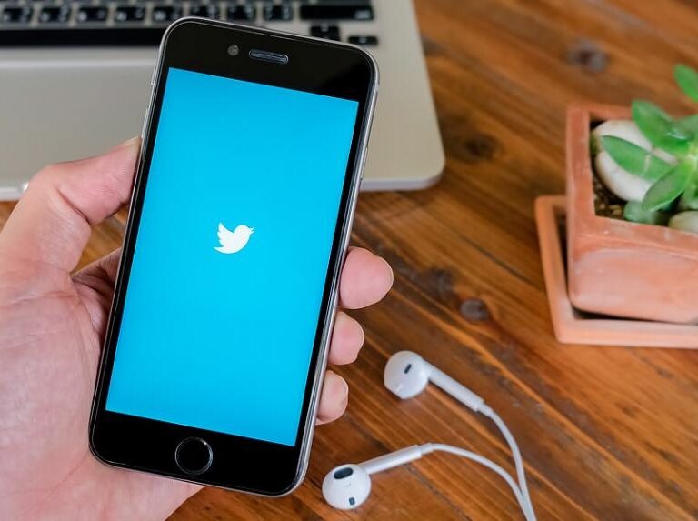 Twitter actualiza la cámara de su app para competir con Instagram