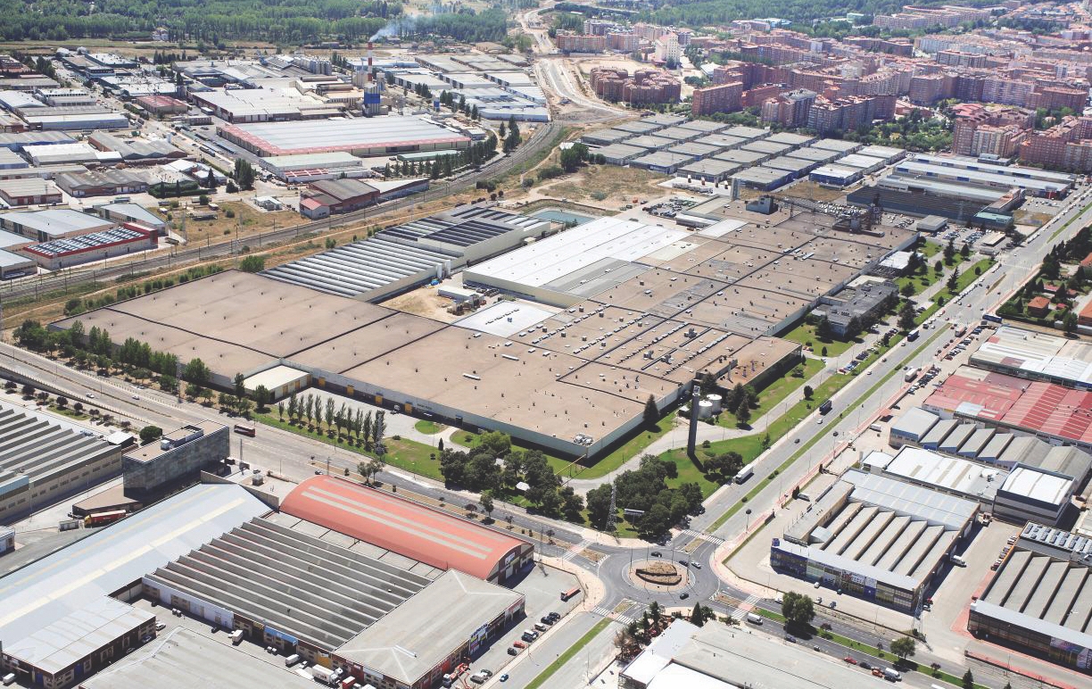 Imagen de la planta de Bridegstone en Burgos en la que la compañía invertirá 70 millones hasta 2022.
