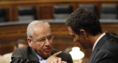 Alfonso Guerra y otros históricos del PSOE firman un manifiesto contra el atropello al castellano en la 'Ley Celaá'