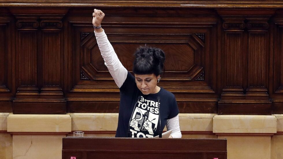 La diputada de la CUP, Anna Gabriel, en el Parlament de Cataluña.