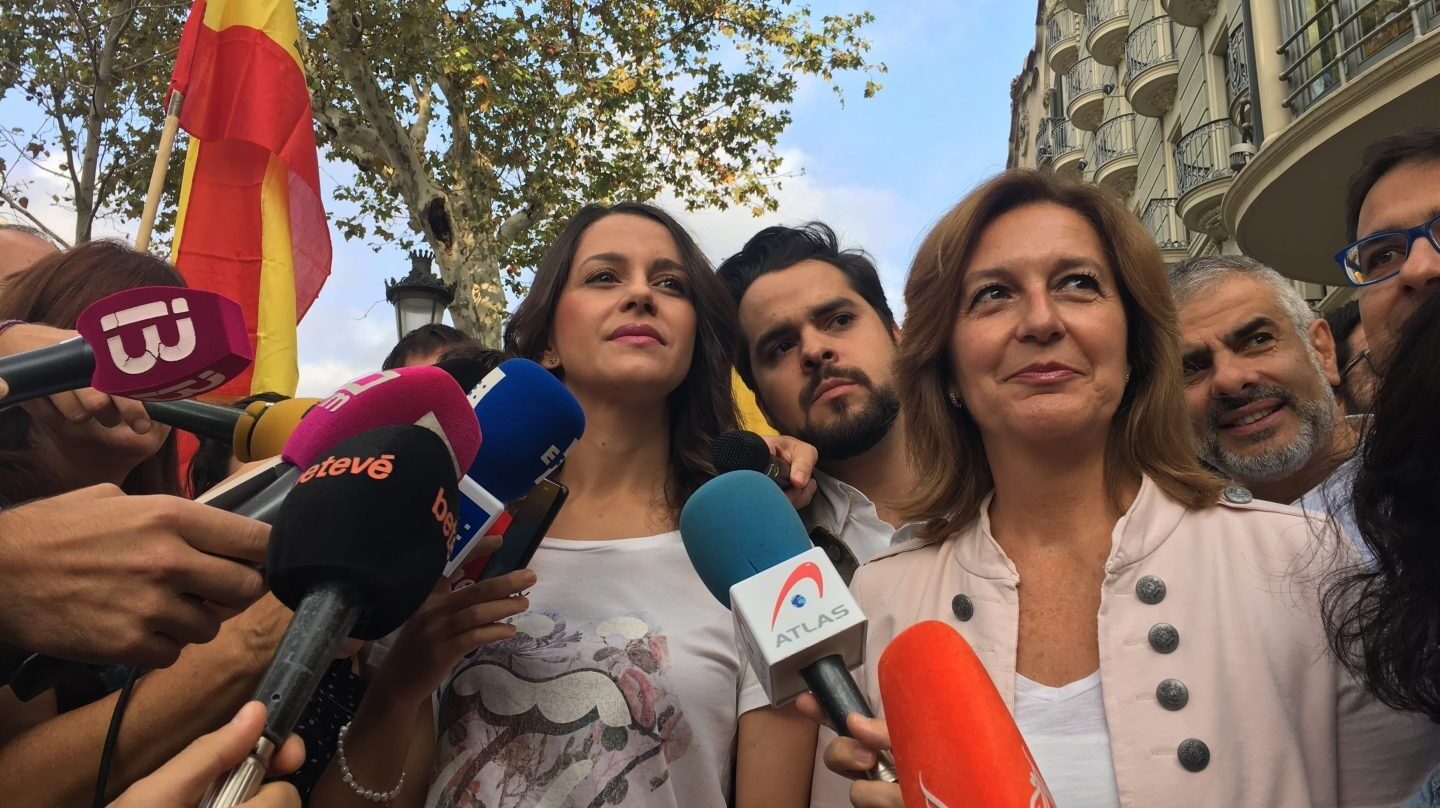 Inés Arrimadas en la manifestación del 12 de octubre en Barcelona.